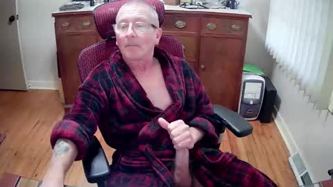 peepingmale online show from February 22, 1:42 pm