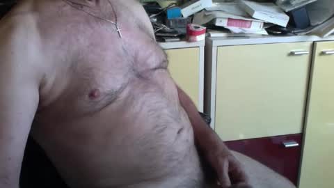 Snapshot of pegaso1000 chatting on May 26, 6:20 am pegaso1000 online show from May 26, 6:20 am
