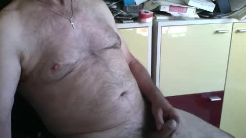 Snapshot of pegaso1000 chatting on May 27, 7:05 am pegaso1000 online show from May 27, 7:05 am