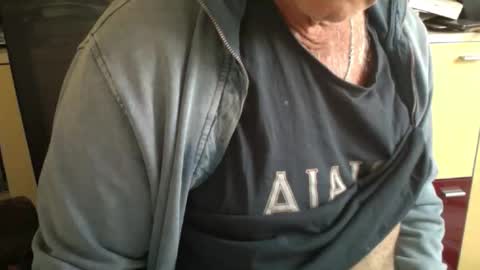 Snapshot of pegaso1000 chatting on June 10, 8:02 am pegaso1000 online show from June 10, 8:02 am