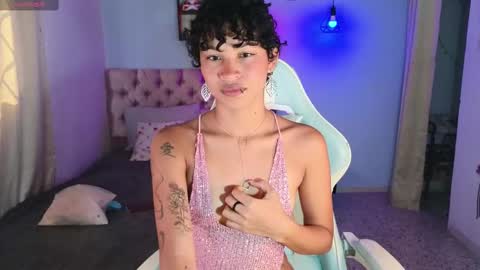 peggy-funn online show from February 25, 6:53 pm