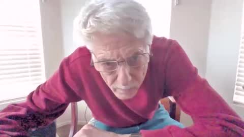 Snapshot of pem165 chatting on February 19, 9:44 pm pem165 online show from February 19, 9:44 pm