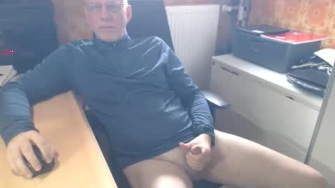 Pemue65 online show from April 21, 7:03 am