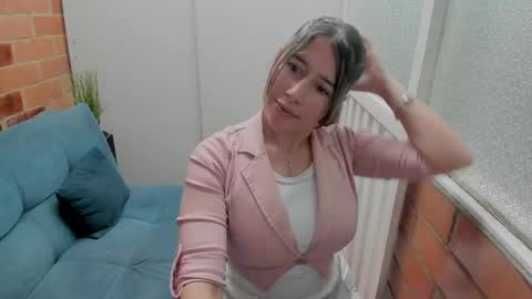 Snapshot of penelope47 chatting on May 13, 6:27 pm Penelope online show from May 13, 6:27 pm