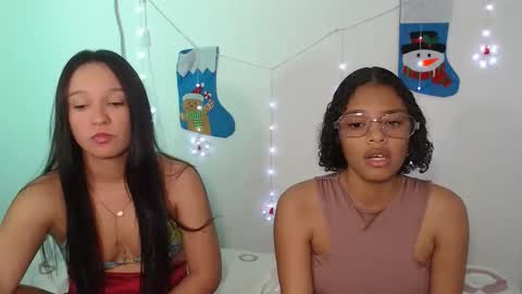 Snapshot of penelopeh_ chatting on December 3, 7:12 pm penelopeh_ online show from December 3, 7:12 pm