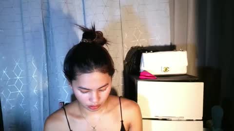 Snapshot of penelopehotz chatting on June 11, 4:21 am penelopehotz online show from June 11, 4:21 am
