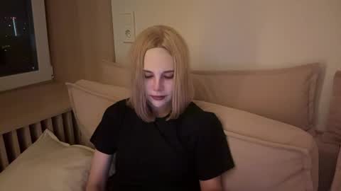 Snapshot of pennilinko chatting on May 26, 10:17 pm Alya online show from May 26, 10:17 pm