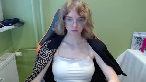 Penny online show from November 26, 7:42 am