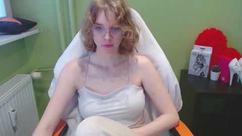 Penny online show from December 3, 8:00 am