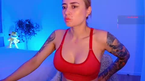 Snapshot of pennyy__ chatting on June 21, 8:28 am Hi Im Penelope better vibrations 1111 online show from June 21, 8:28 am