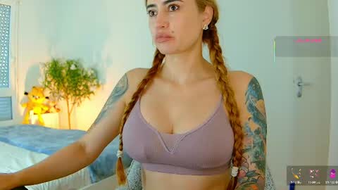 Snapshot of pennyy__ chatting on July 10, 2:19 pm Hi Im Penelope better vibrations 1111 online show from July 10, 2:19 pm