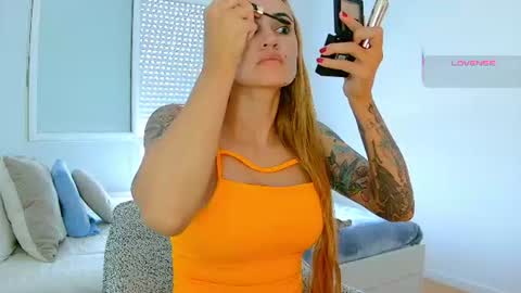 Snapshot of pennyy__ chatting on July 23, 11:19 am Hi Im Penelope better vibrations 1111 online show from July 23, 11:19 am