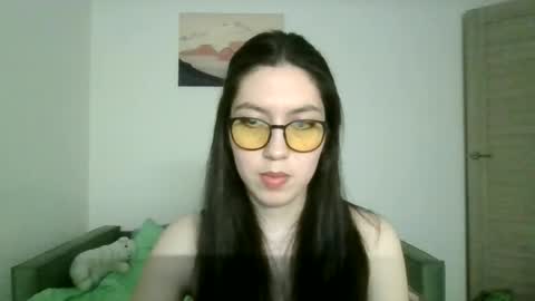 Snapshot of peony_a chatting on June 21, 8:22 pm peony a online show from June 21, 8:22 pm