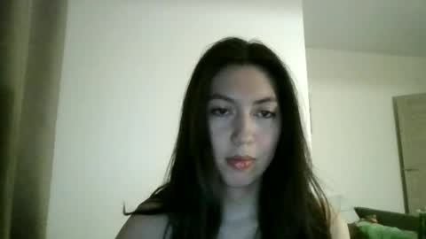 Snapshot of peony_a chatting on June 28, 7:31 pm peony a online show from June 28, 7:31 pm