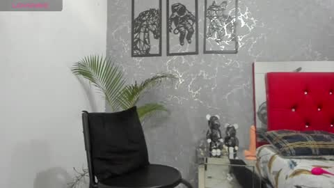 Snapshot of pepe_joness chatting on April 21, 2:23 pm Pepe jones online show from April 21, 2:23 pm