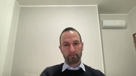 Snapshot of peppinslosqualo chatting on February 7, 11:45 pm peppinslosqualo online show from February 7, 11:45 pm