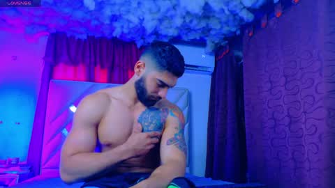 Snapshot of perfec_king00 chatting on May 30, 4:37 pm Jacob online show from May 30, 4:37 pm