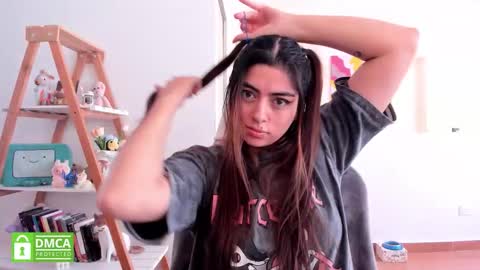 Sarah Ana Banana online show from February 10, 4:11 pm