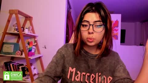 Sarah Ana Banana online show from April 5, 10:12 am