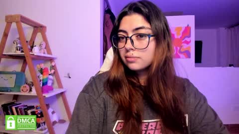 Sarah Ana Banana online show from April 16, 2:34 am