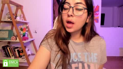 Sarah Ana Banana online show from April 17, 1:30 am