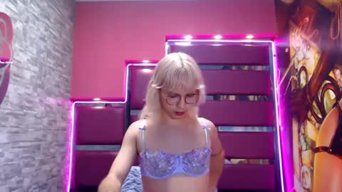 perfectlump online show from October 11, 4:49 pm