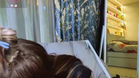 Anna online show from January 18, 9:35 am