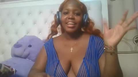 Snapshot of periwinkle20 chatting on April 21, 1:42 am Taurus online show from April 21, 1:42 am
