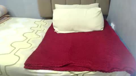 Snapshot of perkyass2000 chatting on February 14, 2:03 pm perkyass2000 online show from February 14, 2:03 pm