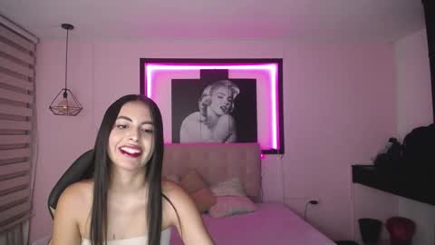 perla_lovely online show from January 18, 12:42 pm