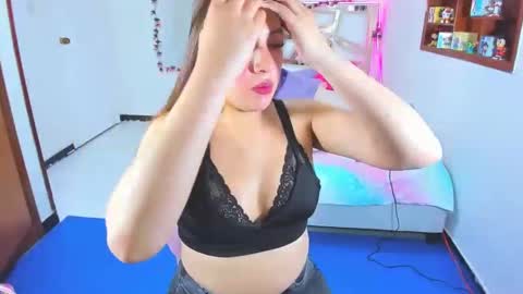 PERLA online show from October 31, 1:17 am