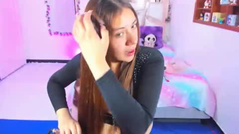 PERLA online show from November 27, 1:40 am