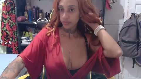 Snapshot of perolanegrabr chatting on February 7, 2:19 am Black Pearl online show from February 7, 2:19 am