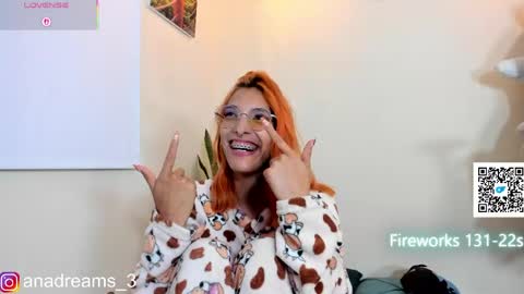 Snapshot of persefone__xxx chatting on June 5, 6:52 am persefone__xxx online show from June 5, 6:52 am