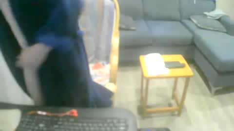 Snapshot of perver696969 chatting on October 27, 12:15 am sex adicted online show from October 27, 12:15 am