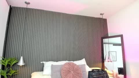 Lizza online show from November 4, 11:20 am