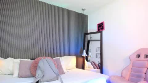 Lizza online show from January 18, 12:09 pm