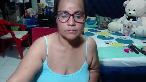 Snapshot of pervert_mommy_x chatting on December 20, 2:38 pm SAMY online show from December 20, 2:38 pm