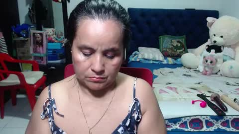 Snapshot of pervert_mommy_x chatting on January 7, 10:43 am SAMY online show from January 7, 10:43 am