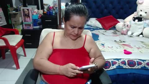 Snapshot of pervert_mommy_x chatting on January 11, 3:09 pm SAMY online show from January 11, 3:09 pm