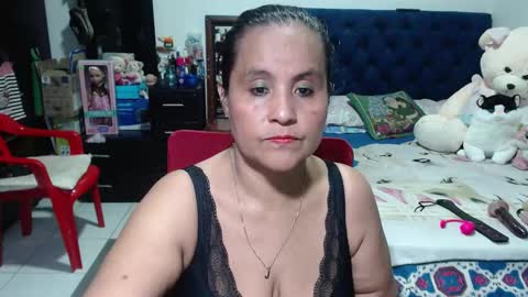 Snapshot of pervert_mommy_x chatting on January 17, 10:11 am SAMY online show from January 17, 10:11 am