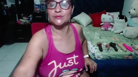 Snapshot of pervert_mommy_x chatting on September 12, 11:43 am SAMY online show from September 12, 11:43 am