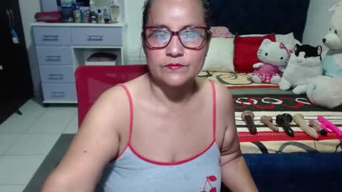 Snapshot of pervert_mommy_x chatting on September 23, 9:34 am SAMY online show from September 23, 9:34 am