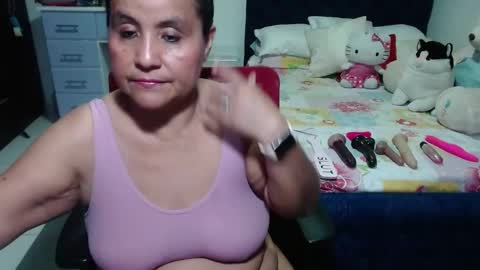 Snapshot of pervert_mommy_x chatting on September 24, 10:51 am SAMY online show from September 24, 10:51 am