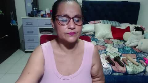 Snapshot of pervert_mommy_x chatting on October 20, 9:43 am SAMY online show from October 20, 9:43 am