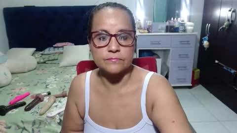 Snapshot of pervert_mommy_x chatting on February 23, 11:07 am SAMY online show from February 23, 11:07 am