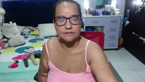 Snapshot of pervert_mommy_x chatting on February 26, 10:58 am SAMY online show from February 26, 10:58 am