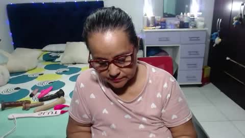 Snapshot of pervert_mommy_x chatting on March 2, 11:17 am SAMY online show from March 2, 11:17 am