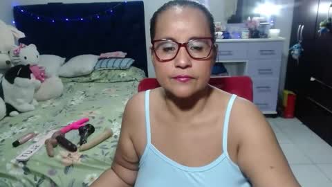 Snapshot of pervert_mommy_x chatting on March 13, 9:38 am SAMY online show from March 13, 9:38 am