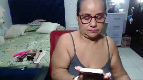 Snapshot of pervert_mommy_x chatting on March 16, 11:14 am SAMY online show from March 16, 11:14 am